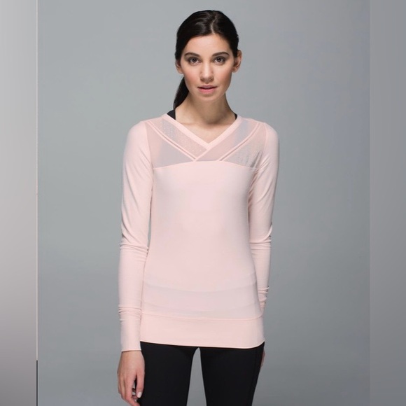 lululemon athletica Tops - Lululemon Just Breathe Long Sleeve Heathered Parfait Pink Size 6 or Medium